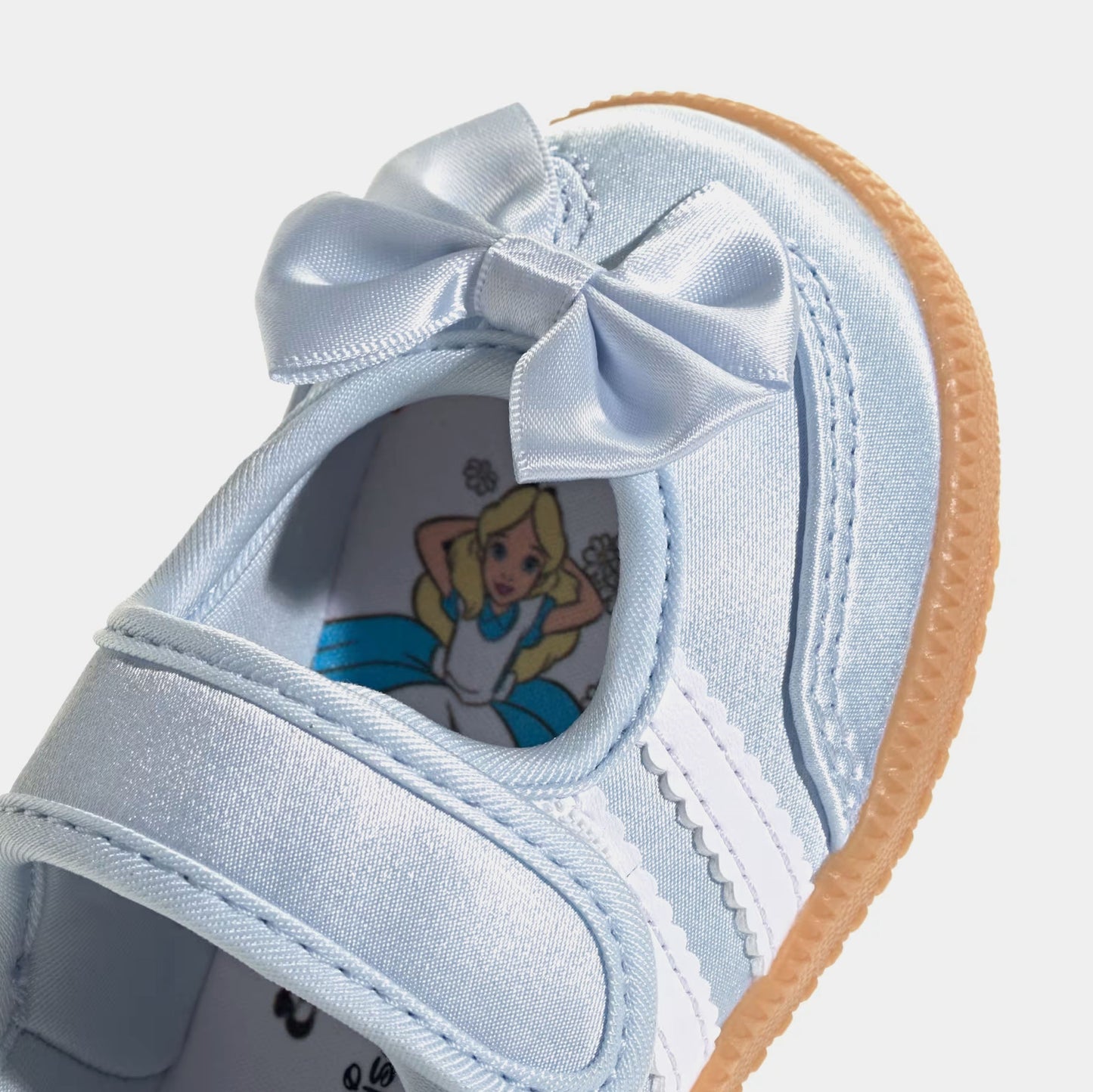 Disney Samba Jane Infant Toddler Lifestyle Shoes (Crystal Sky/Cloud White/Gum)