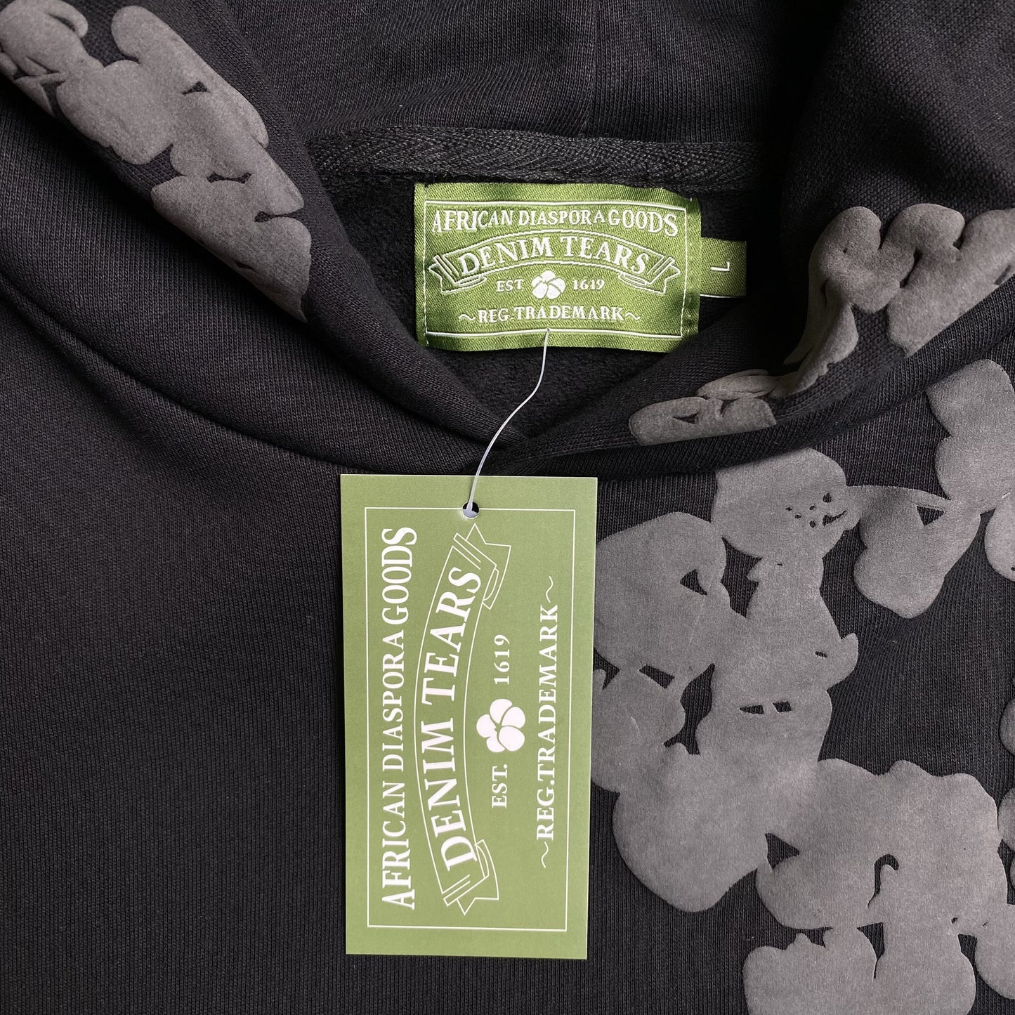 DENIM TEARS COTTON WREATH HOODIE MONOCHROME BLACK