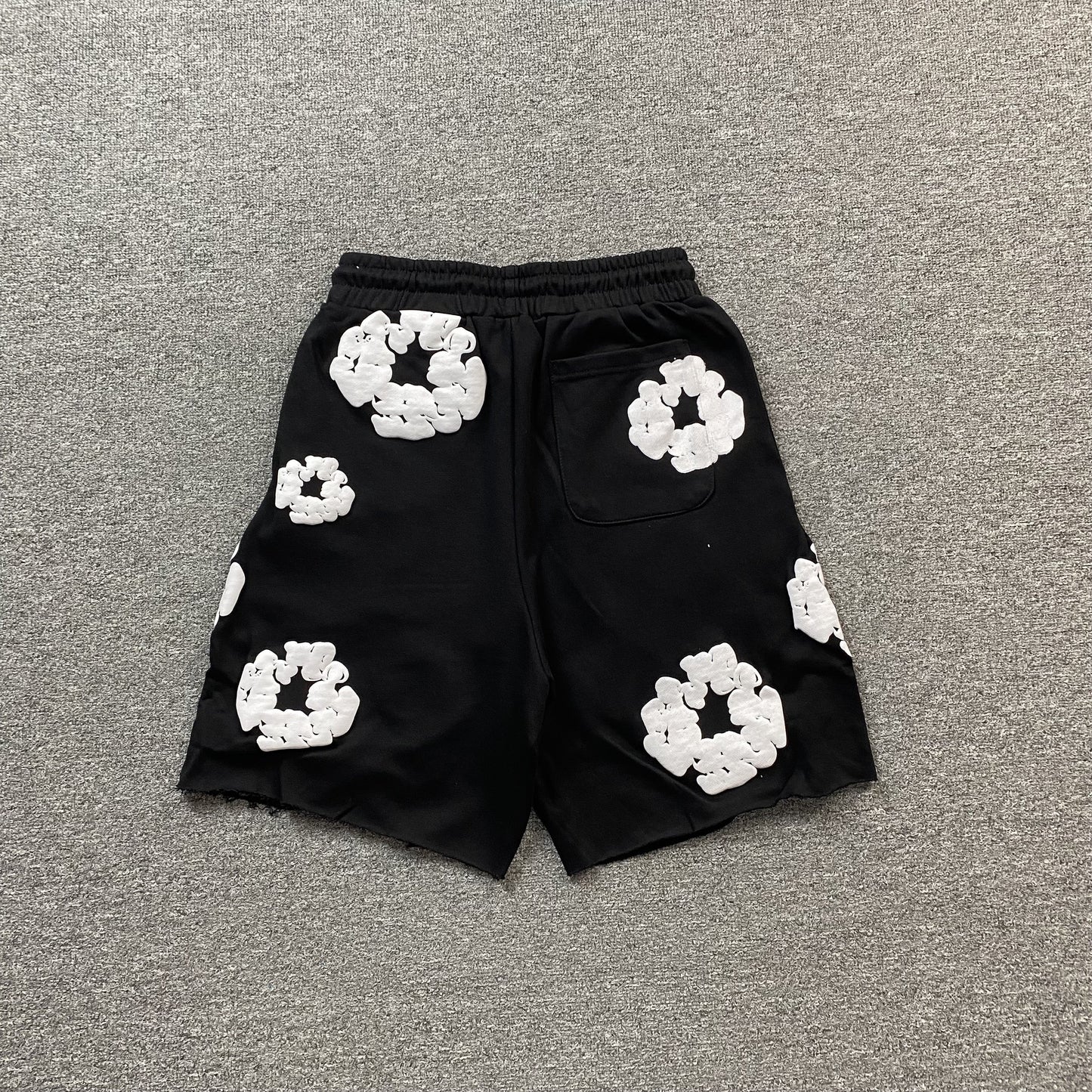 DENIM TEARS COTTON WREATH SHORTS BLACK