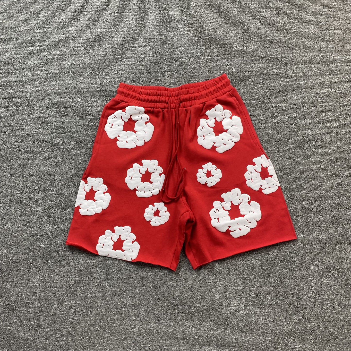 DENIM TEARS COTTON WREATH SHORTS RED