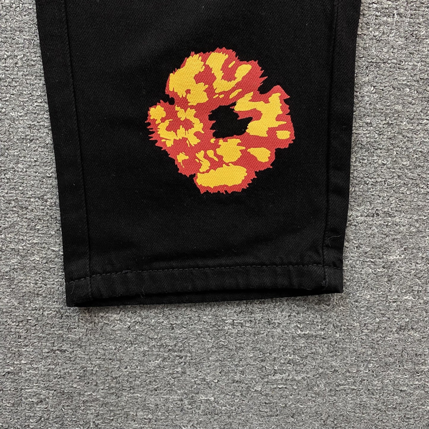 DENIM TEARS x OFFSET JEANS BLACK