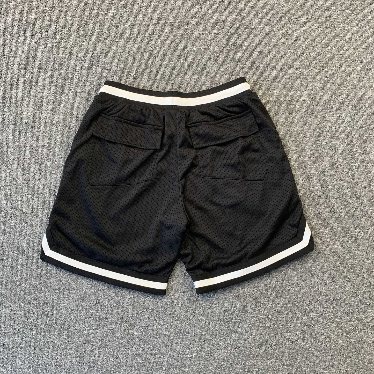 RHUDE COURT LOGO SHORTS BLACK/WHITE