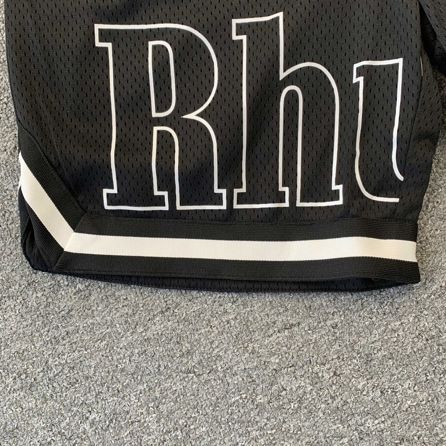 RHUDE COURT LOGO SHORTS BLACK/WHITE