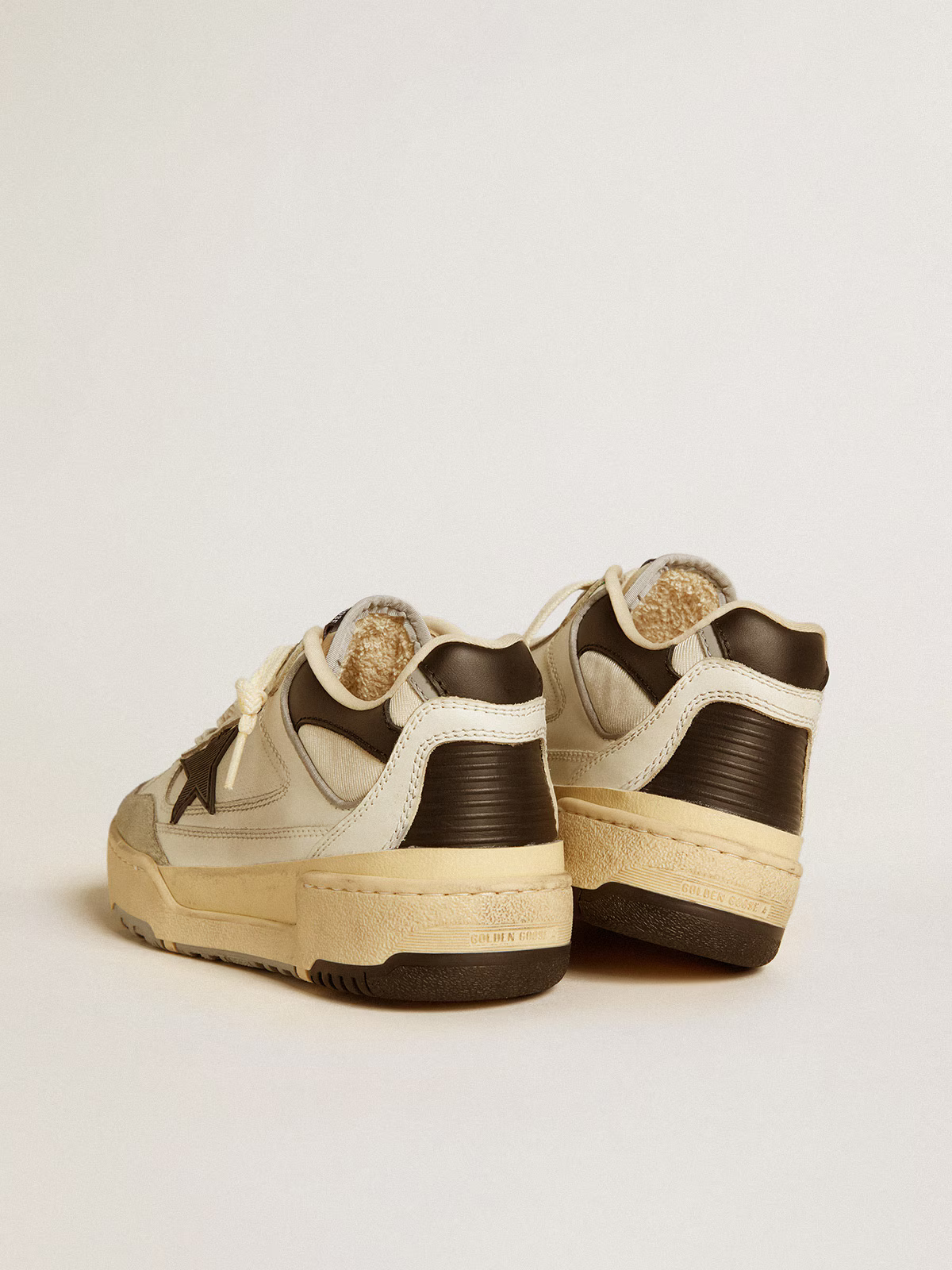 Golden Goose Ball Star – Black Star Contrast