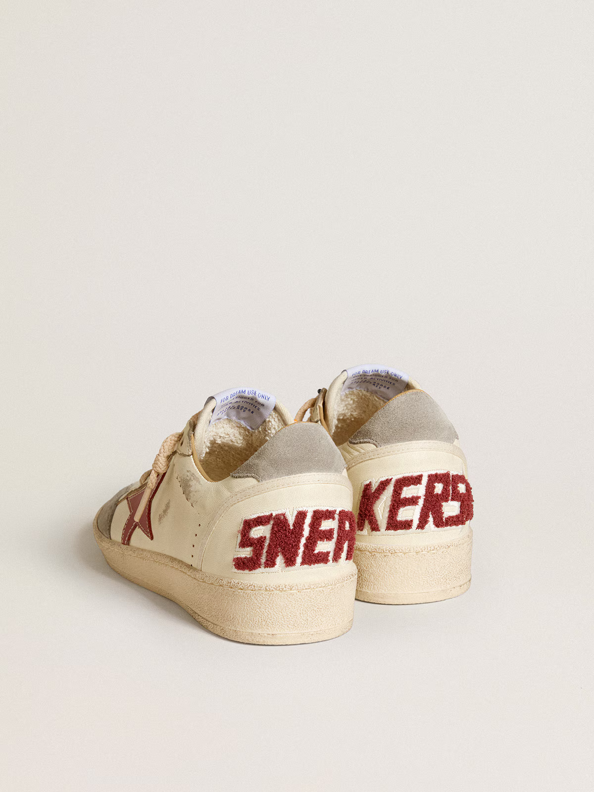 Golden Goose LTD Edition Sneaker – Cream with Red Star