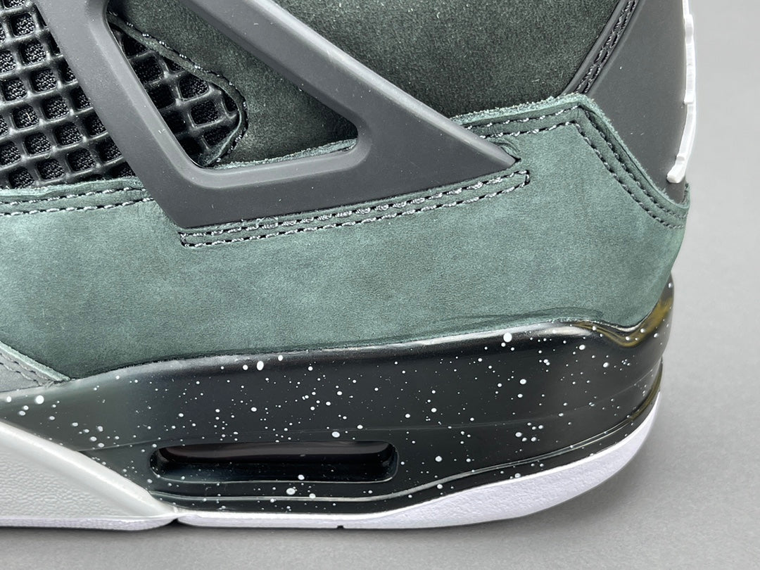 AIR JORDAN 4 x FEAR
