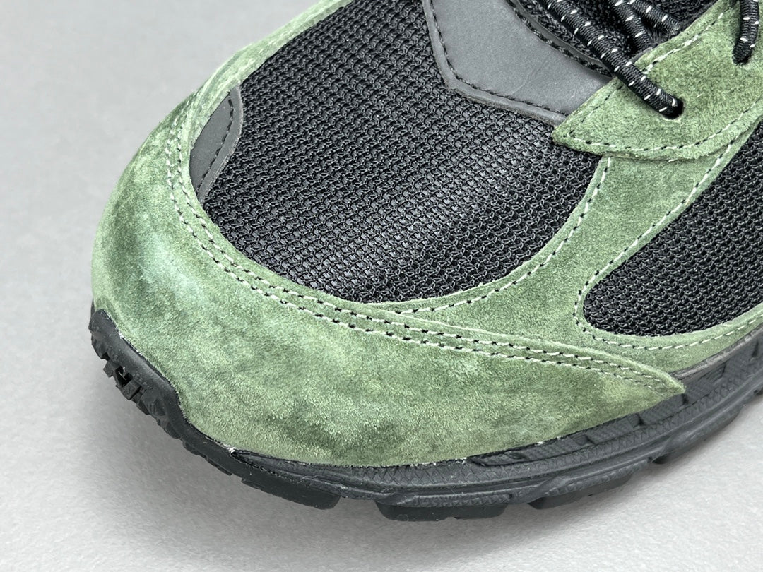 JJJJOUND x NEW BALANCE 2002R GORE-TEX PINE