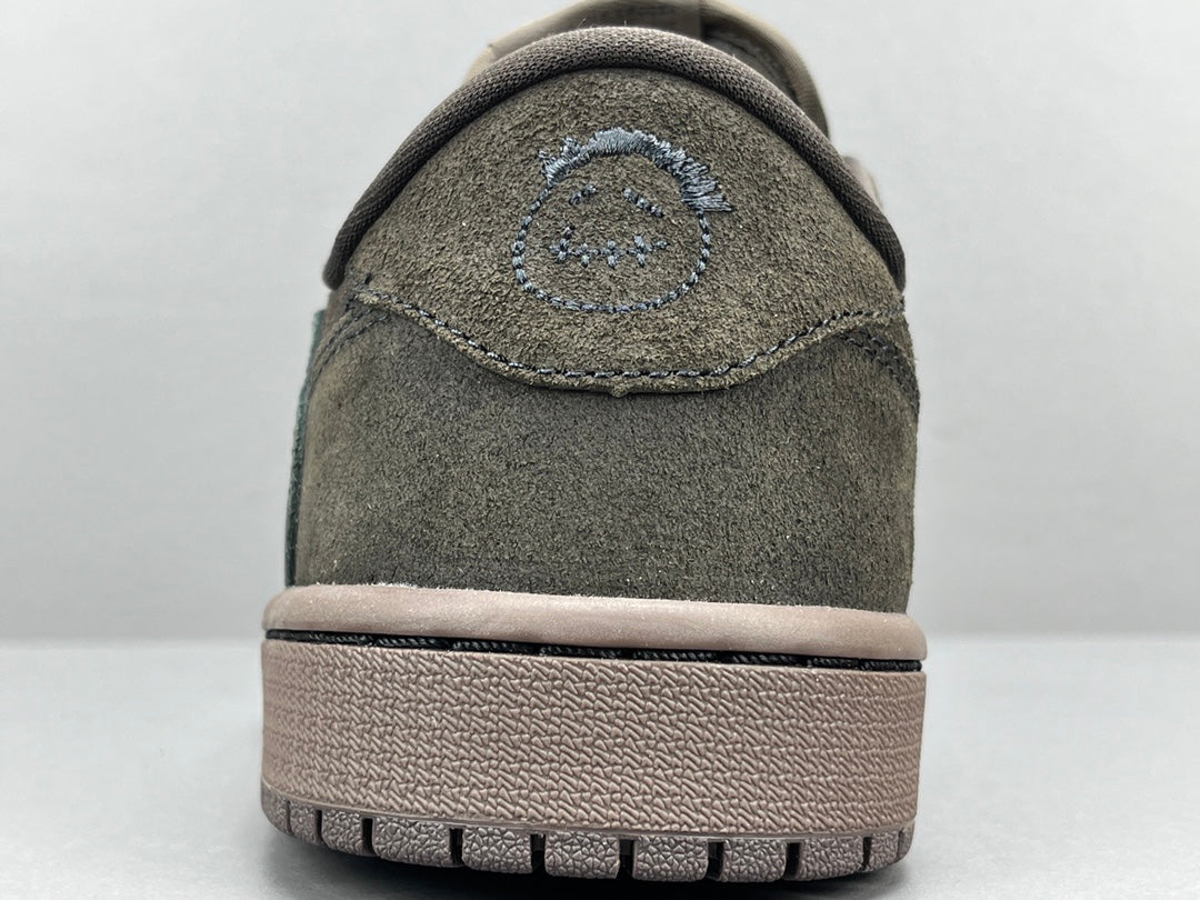 JORDAN 1 RETRO LOW OG SP x TRAVIS SCOTT VELVET BROWN