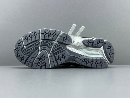 NEW BALANCE 1906A x CONCRETE SILVER