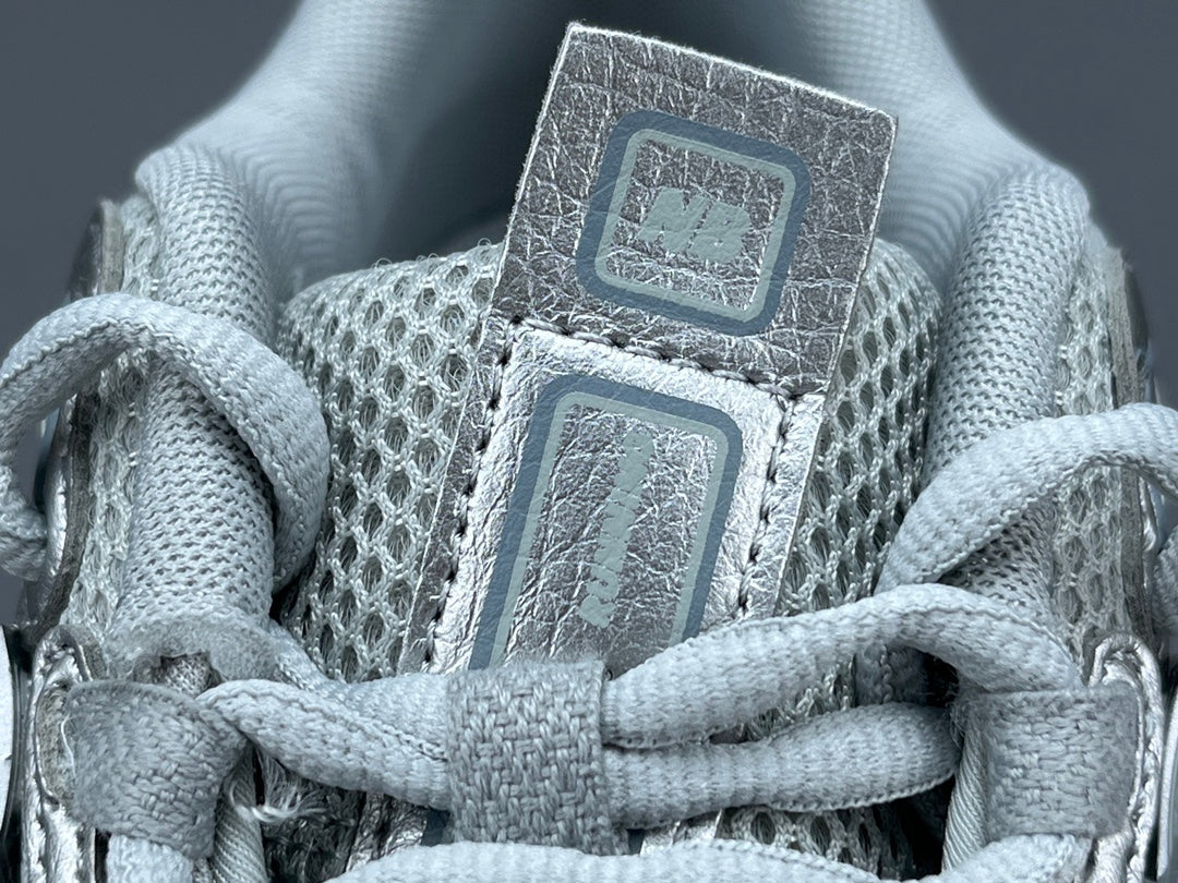 NEW BALANCE 1906A x CONCRETE SILVER