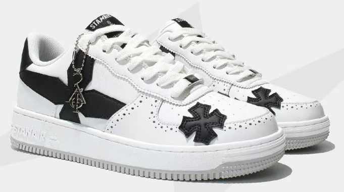 NIKE AIR FORCE 1 x four-leaf clover
