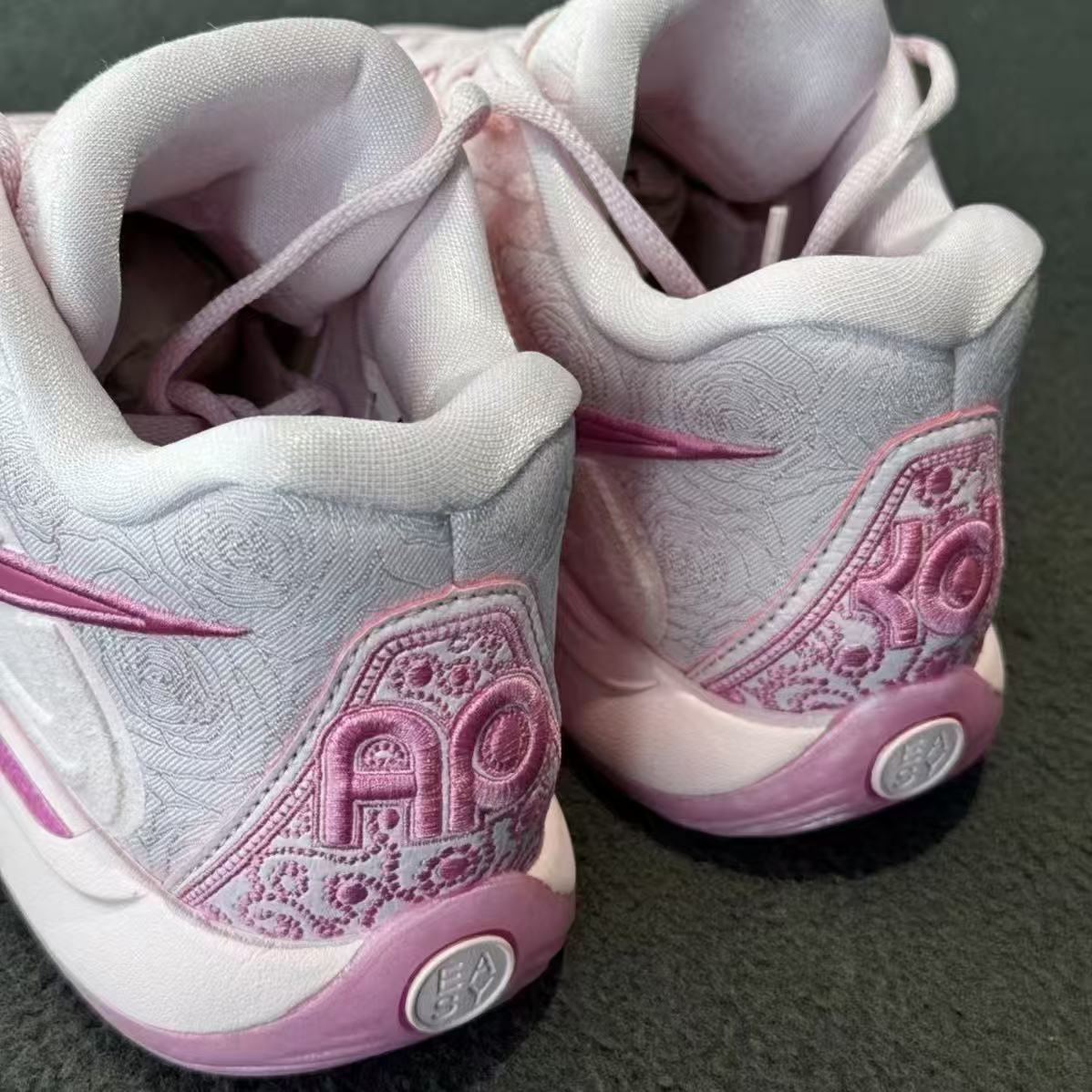 NIKE KD 17 x AUNT PEARL