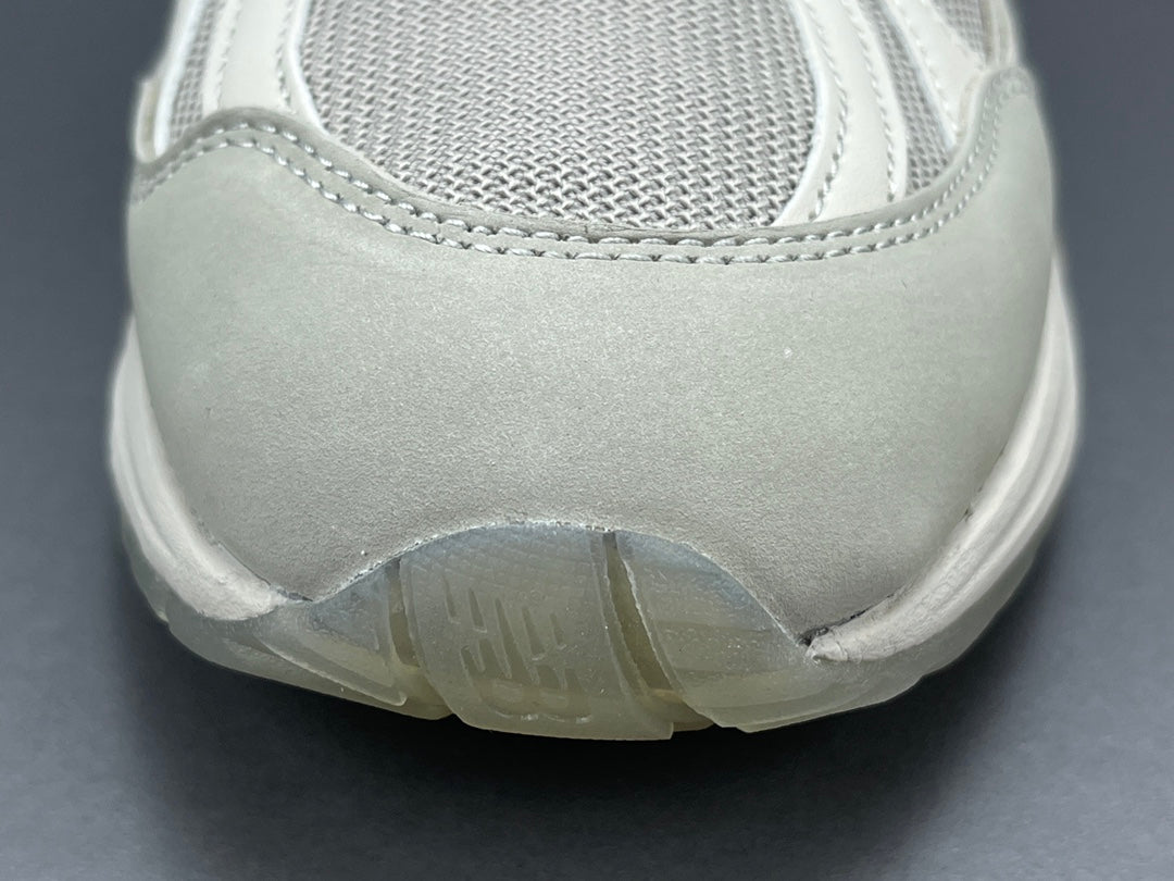 STONE ISLAND x 991v2 MADE IN ENGLAND GHOST PACK BEIGE