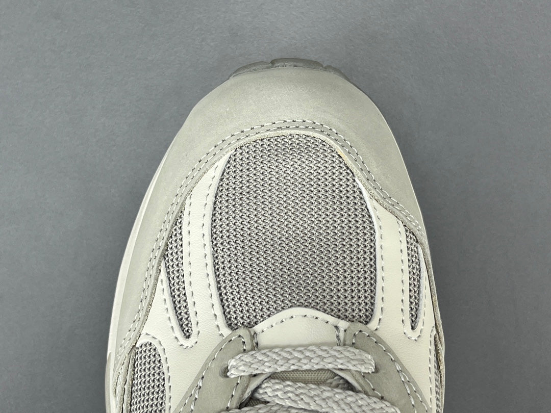 STONE ISLAND x 991v2 MADE IN ENGLAND GHOST PACK BEIGE