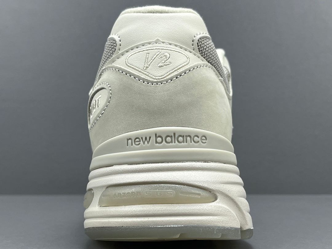 STONE ISLAND x 991v2 MADE IN ENGLAND GHOST PACK BEIGE