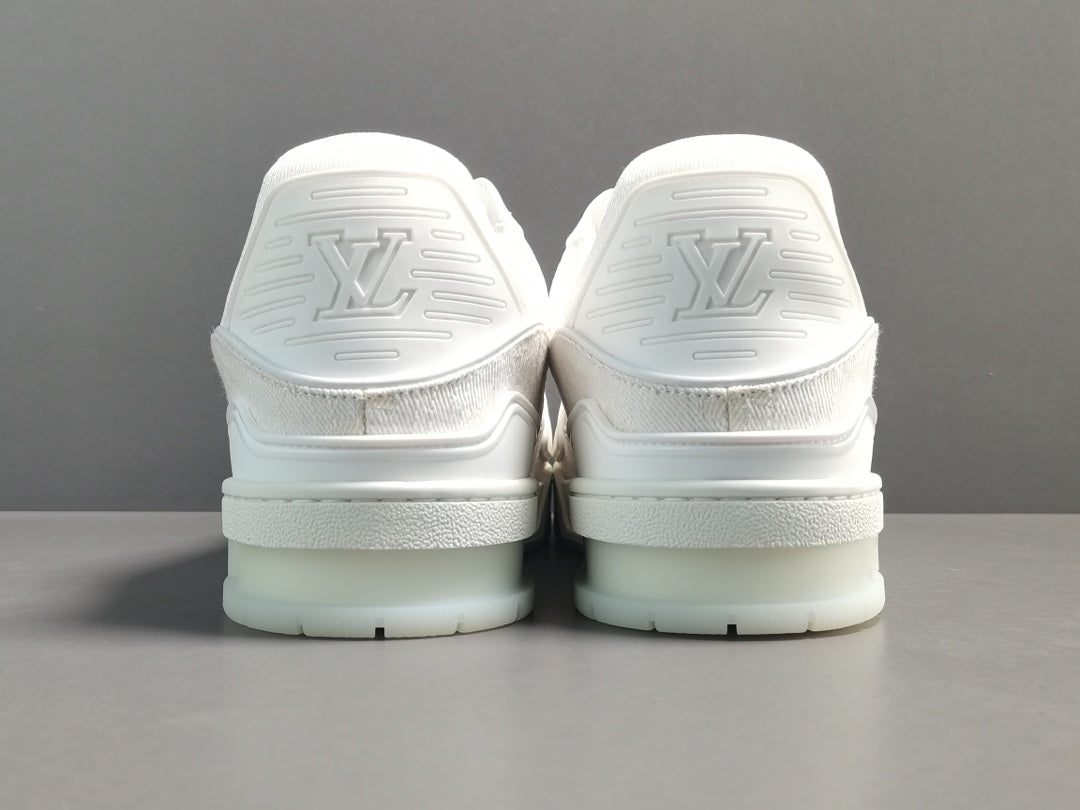 LOUIS VUITTON LV TRAINER SNEAKER