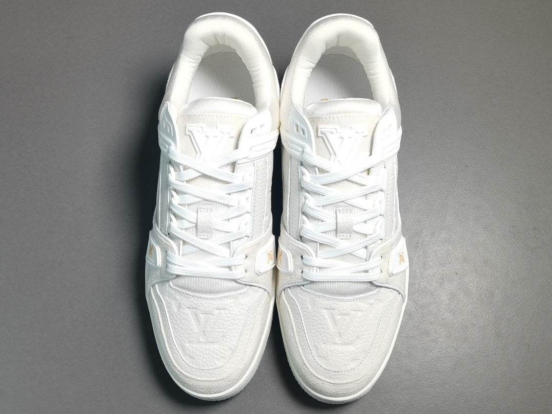 LOUIS VUITTON LV TRAINER SNEAKER