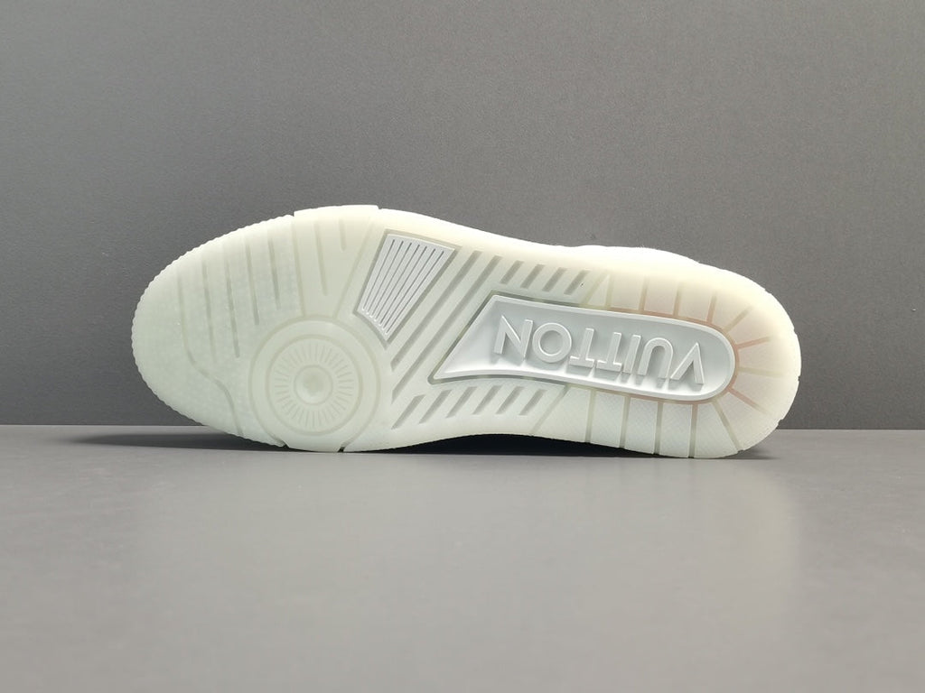 LOUIS VUITTON LV TRAINER SNEAKER