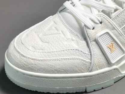 LOUIS VUITTON LV TRAINER SNEAKER