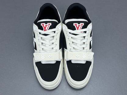 LOUIS VUITTON LV TRAINER SNEAKER