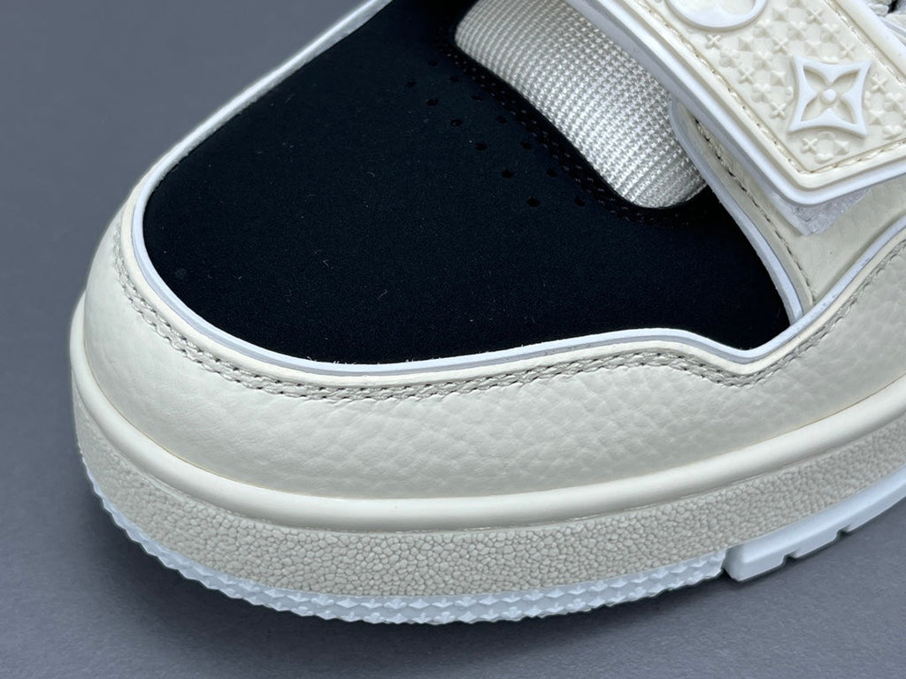 LOUIS VUITTON LV TRAINER SNEAKER