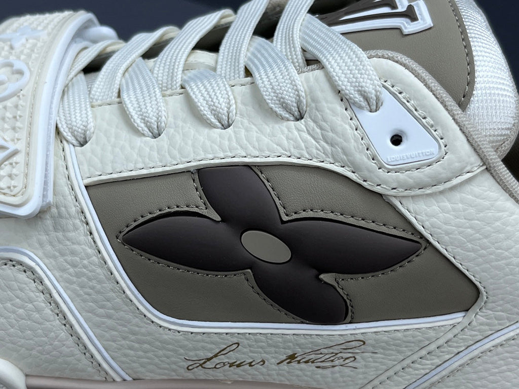 LOUIS VUITTON LV TRAINER SNEAKER