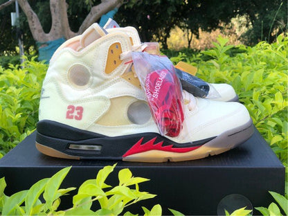 JORDAN 5 RETRO x OFF-WHITE SAIL