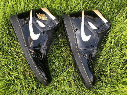 JORDAN 1 HIGH x BLACK METALLIC GOLD