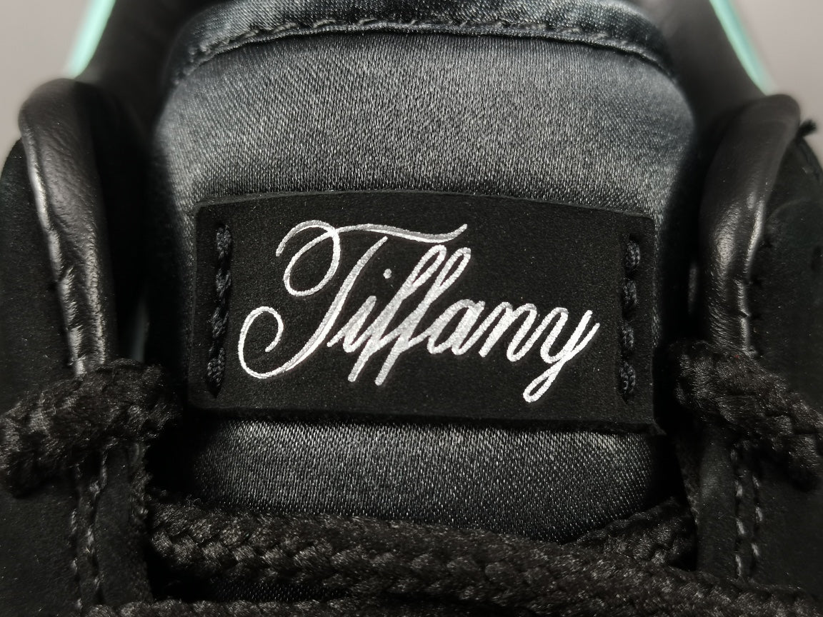 NIKE AIR FORCE 1 x TIFFANY & CO.1837 (FRIENDS AND FAMILY)