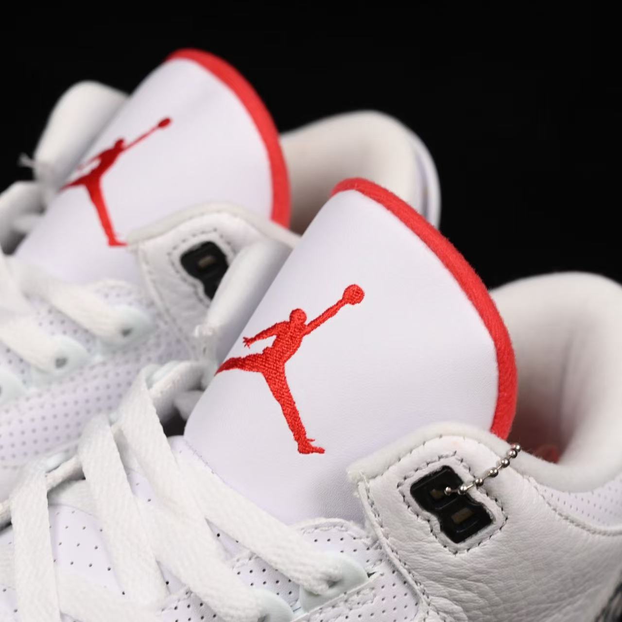 AIR JORDAN 3 RETRO FREE THROW LINE WHITE CEMENT WHITE/BLACK