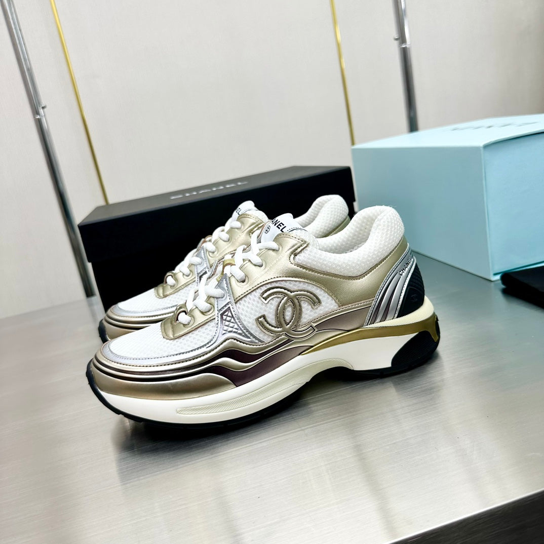 CHANEL CC RUNNERS SNEAKERS WHITE AND GOLD