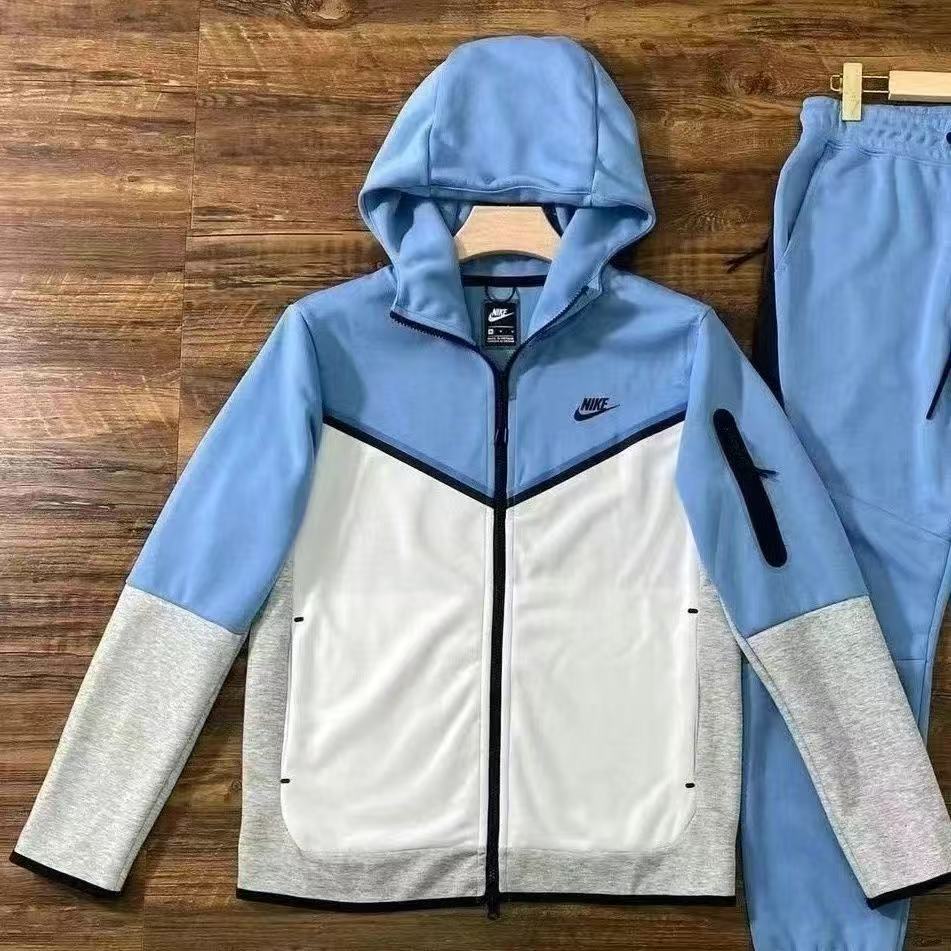 NIKE TECH FLEECE HOODIE x LIGHT BLUE