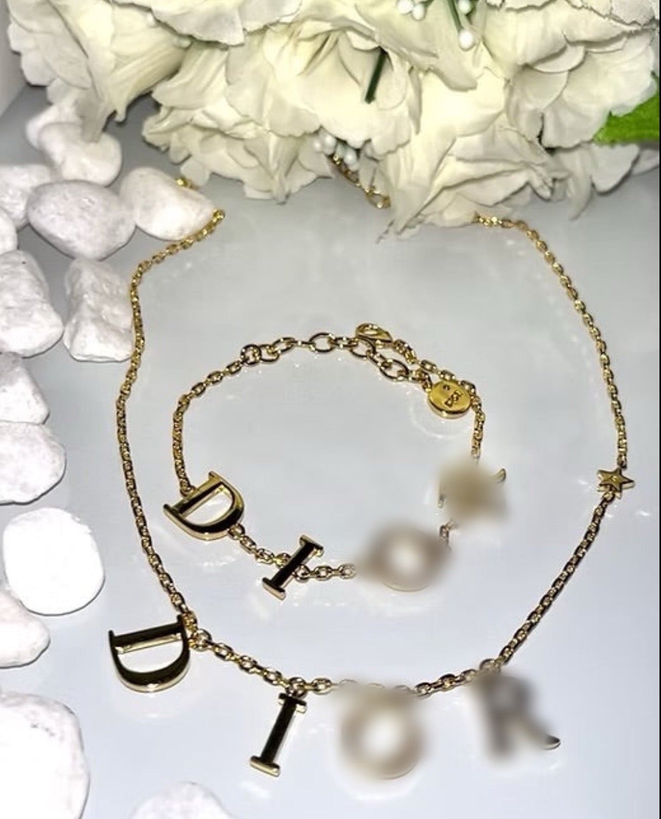 Dior Letter necklace luxe
