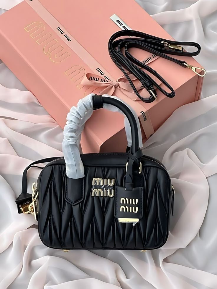 MIU MIU MINI BAG BLACK