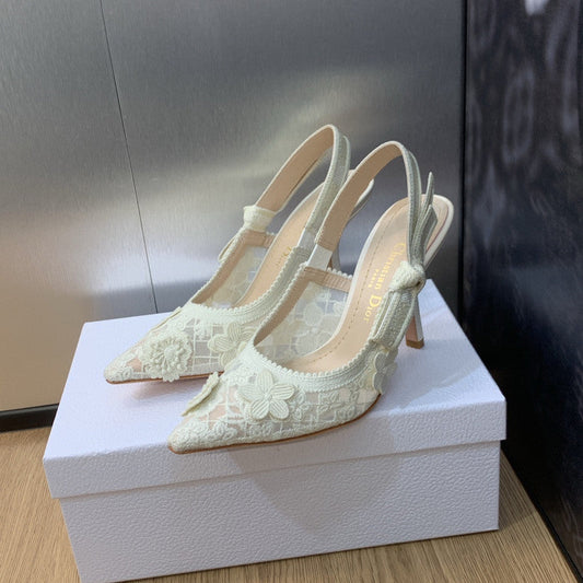 J’ADIOR-SLINGBACK PUMP HIGH WHITE FLOWERS