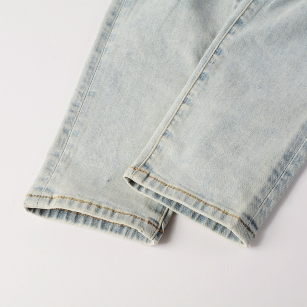 Amr Logo Blue Jeans