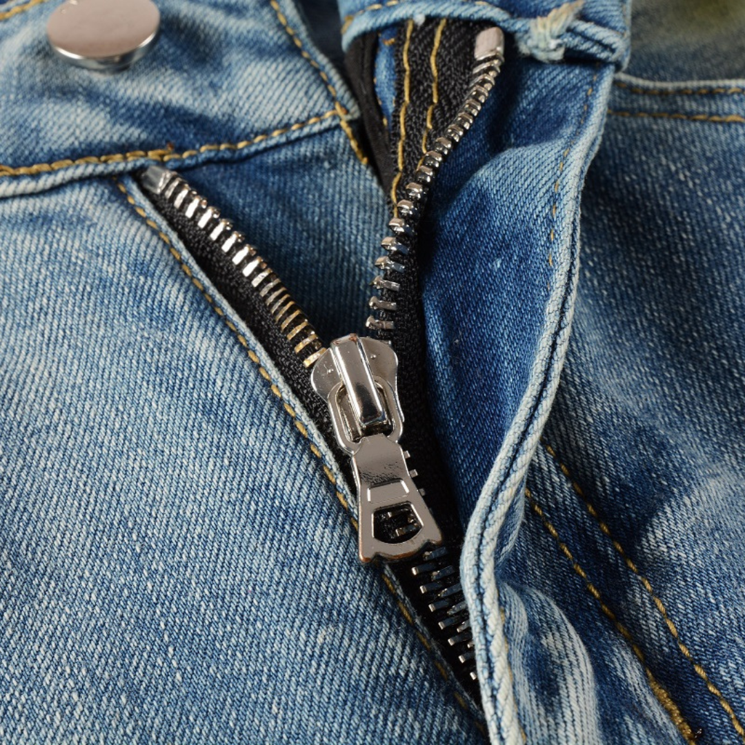 Amr Red Diamond Patch Jeans