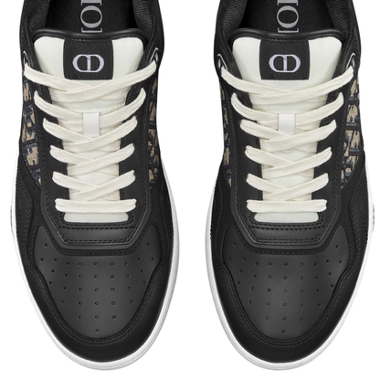 B27 Monogram Black White