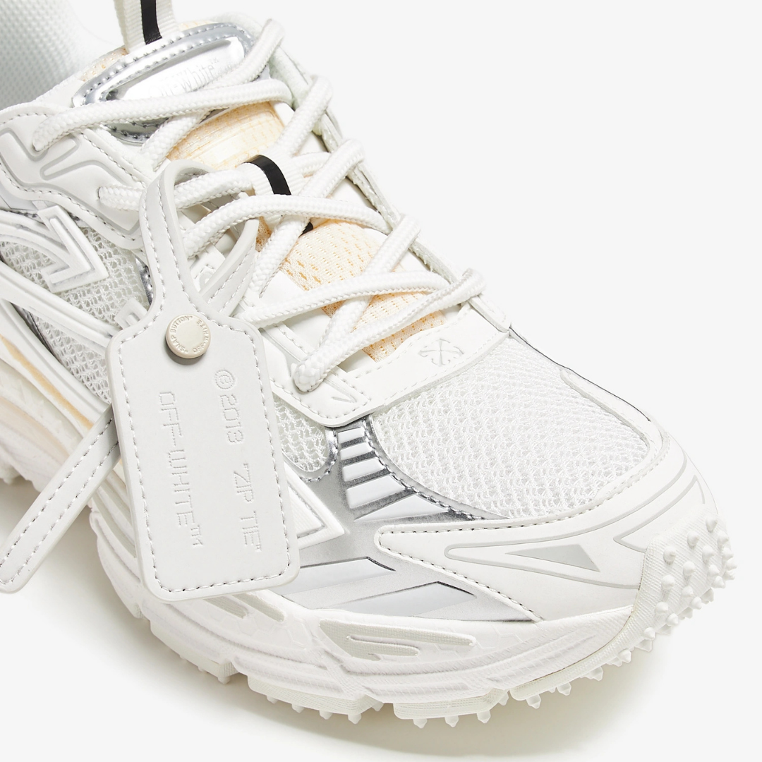 Off "Be Right Back" White