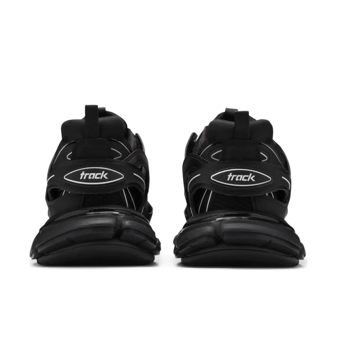 Track 3.0 Black White