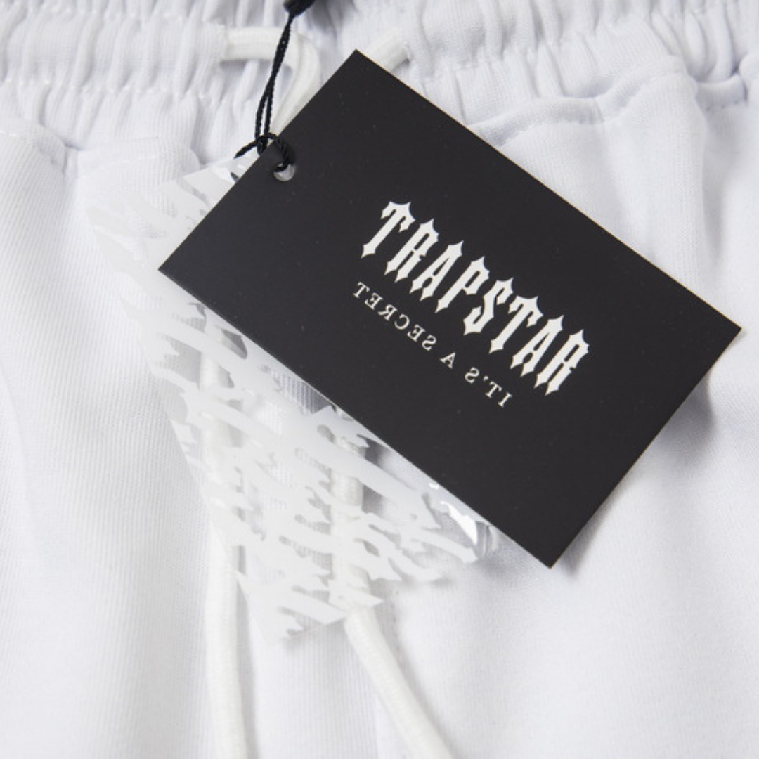 Decoded London Secret Short Set