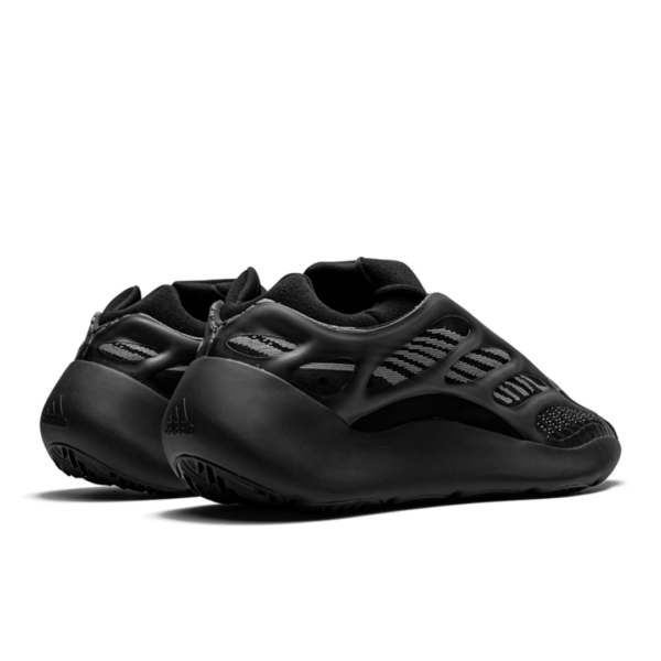 Yeezy Sneakers - Premium Streetwear